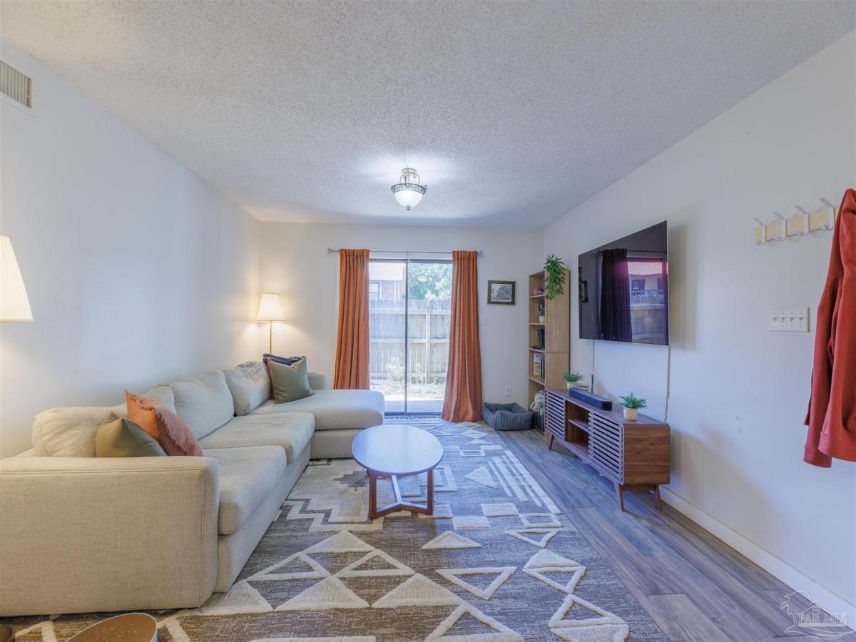 MLS #684226 image #0