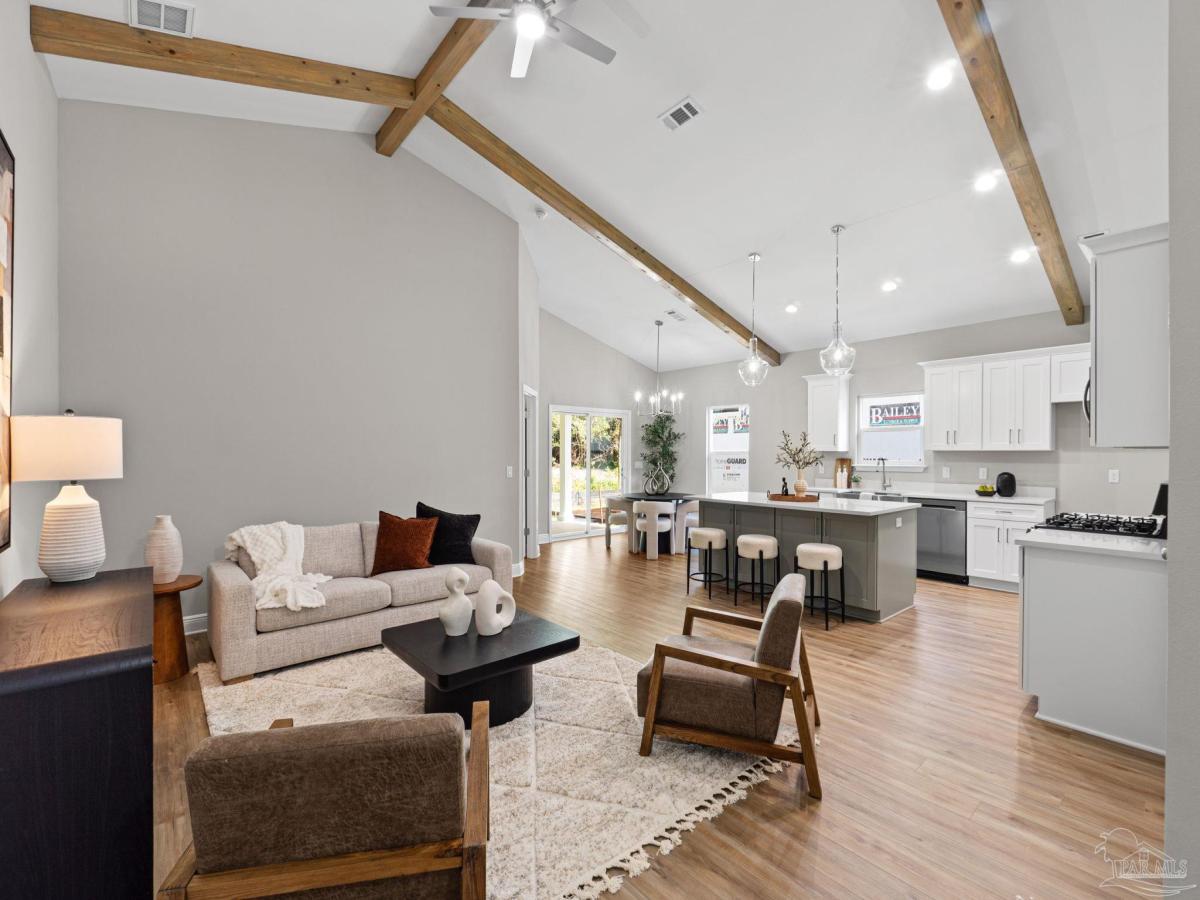 MLS #686884 image #0